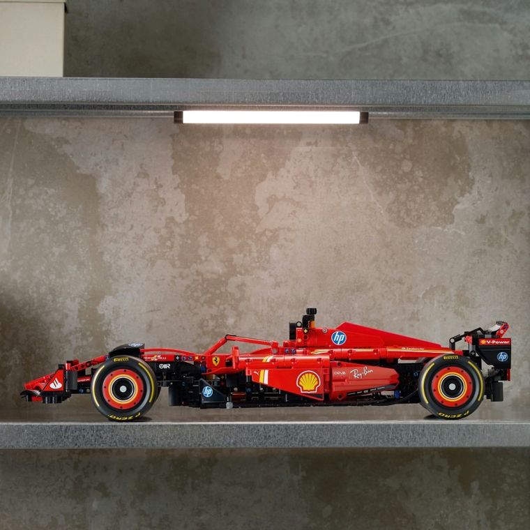 LEGO Technic, Bolid F1 Ferrari SF-24, 42207
