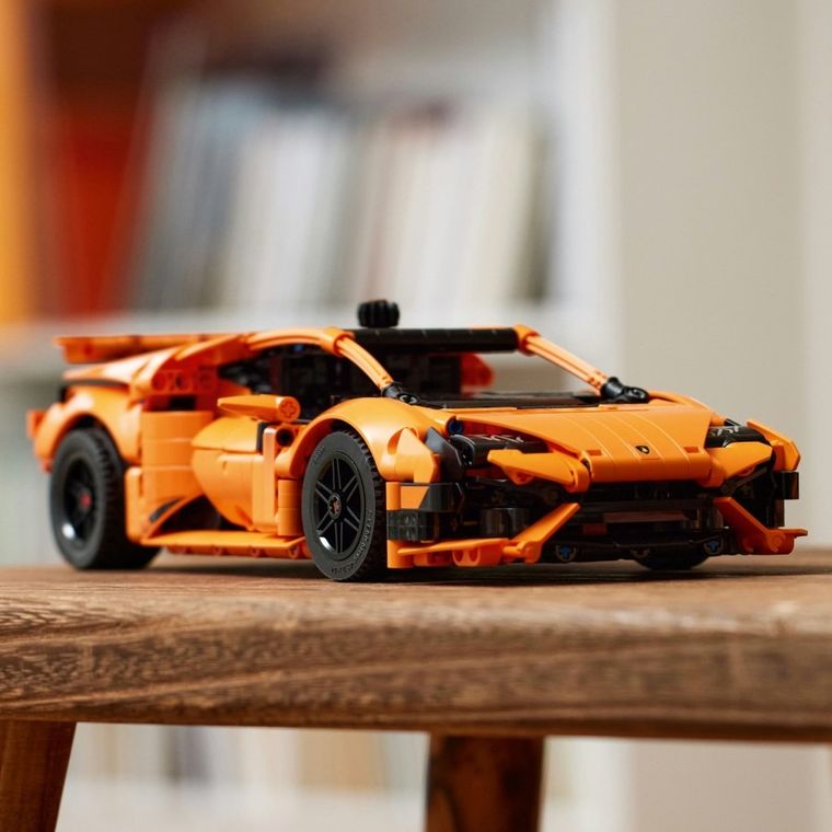 LEGO Technic, Pomarańczowe Lamborghini Huracán Tecnica, 42196
