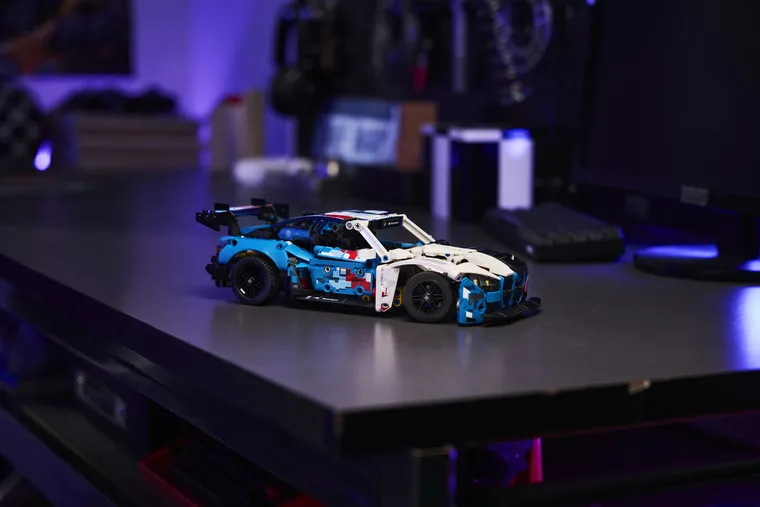 LEGO Technic, Samochód wyścigowy BMW M4 GT3 EVO, 42226