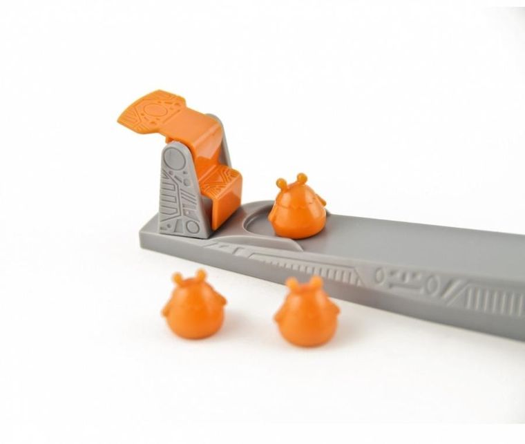 Lucrum Games, Ufodron, gra familijna