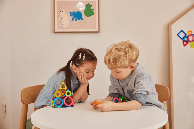 Magformers, Basic Plus, Challenger, klocki magnetyczne, 14 elementów