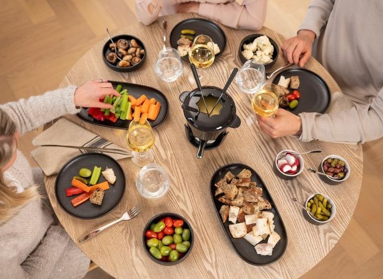 Maku, owalne talerze z wyższym rantem, 32,5 cm