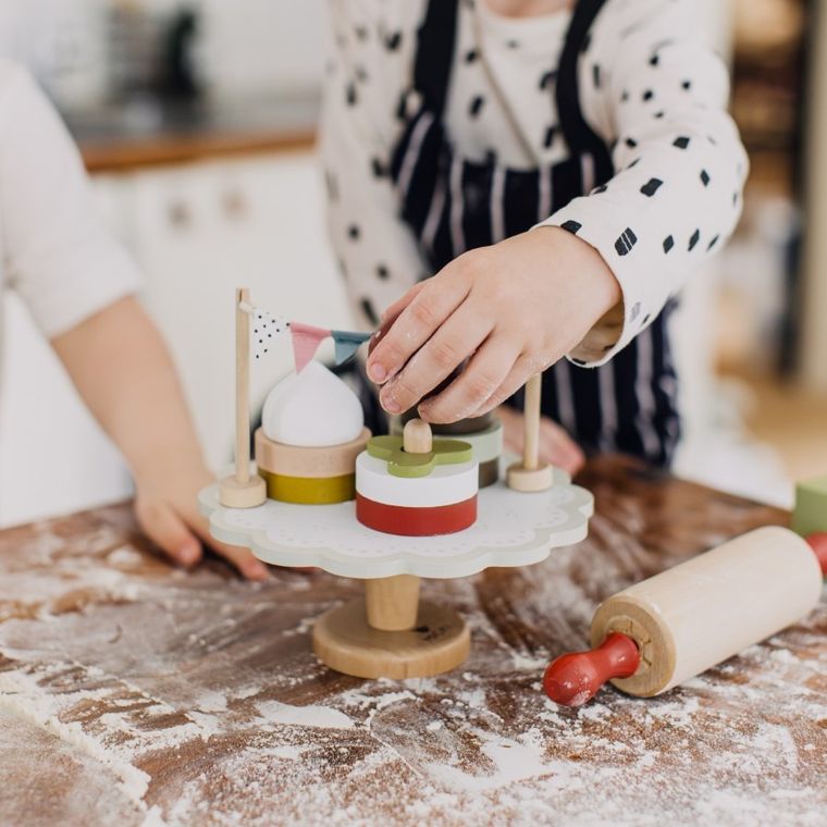 Micki, patera z ciastkami, drewniana, 10 elementów