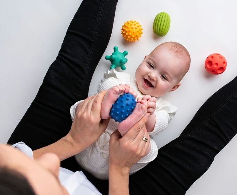 Mom's Care, pastelowe piłeczki sensoryczne, 5 szt.