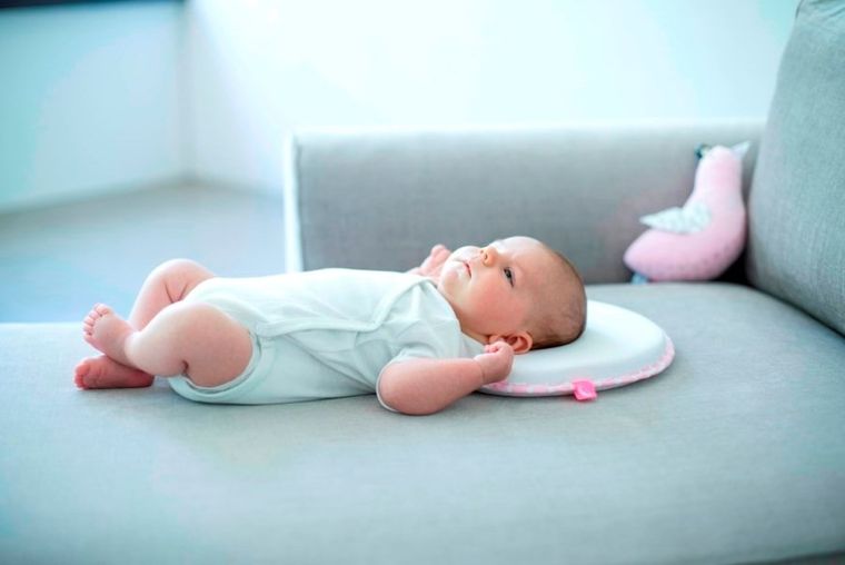 Motherhood, Classics Różowy, ergonomiczna poduszka stabilizująca dla niemowląt