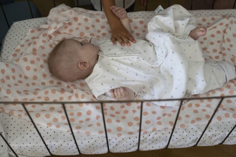 Motherhood, ECO Kropeczki Szare, śpiworek muślinowy, TOG 0.5, 6-18m