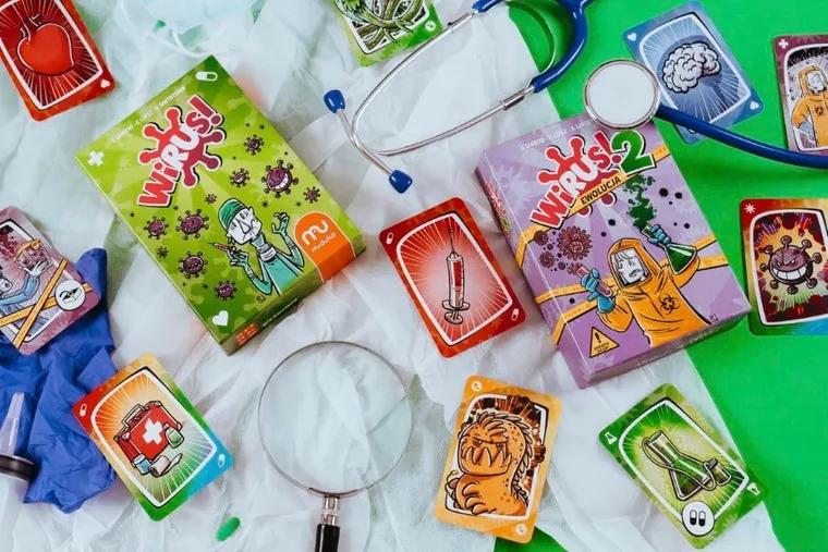 Muduko, Wirus! gra karciana