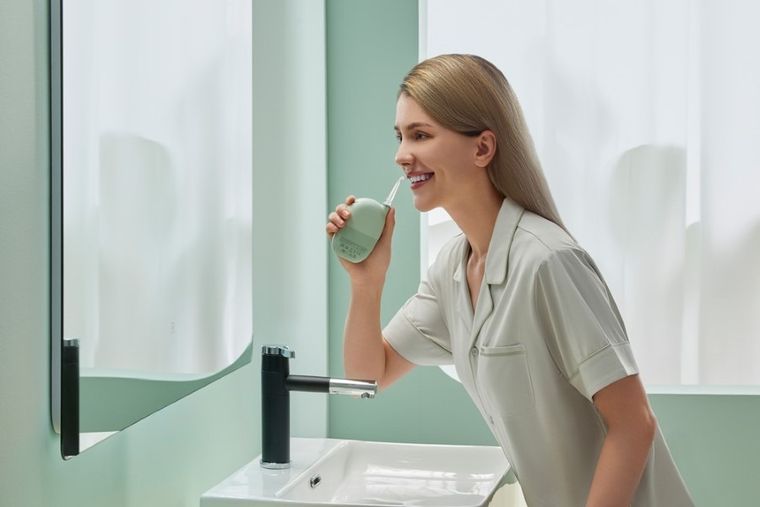 Oclean, irygator podróżny A10, biały