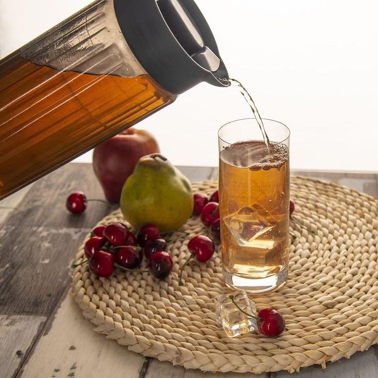 Orion, dzbanek szklany do napojów z uchwytem pokrywką, Embo, 1.5 l