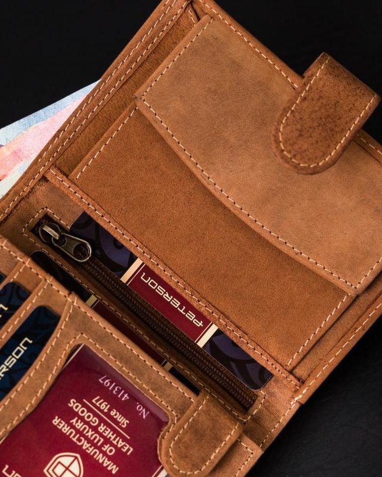 Portfel, brązowy, skórzany, Peterson