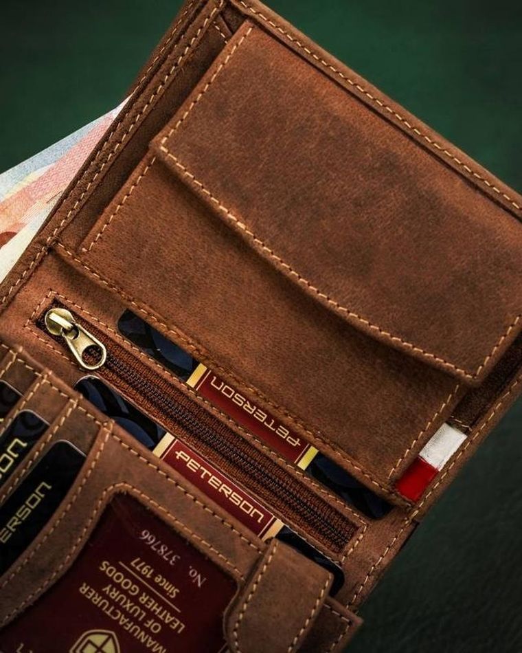 Portfel, brązowy, skórzany, Peterson
