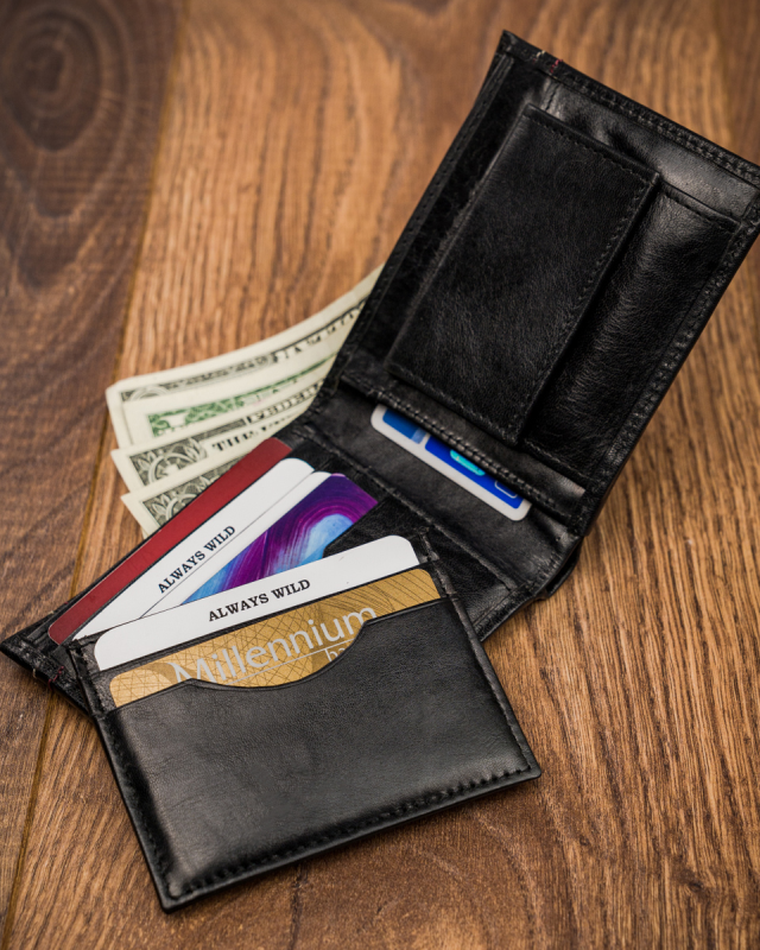 Portfel, czarny, skórzany, Always Wild