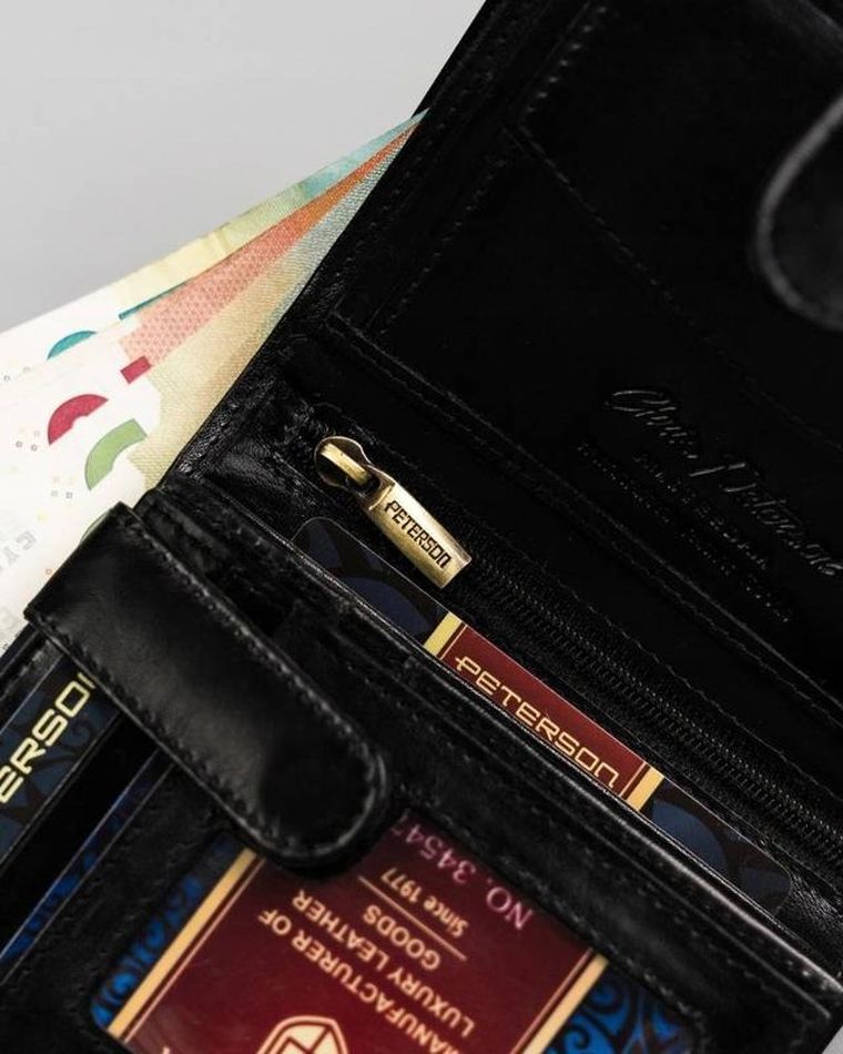 Portfel, czarny, skórzany, Peterson