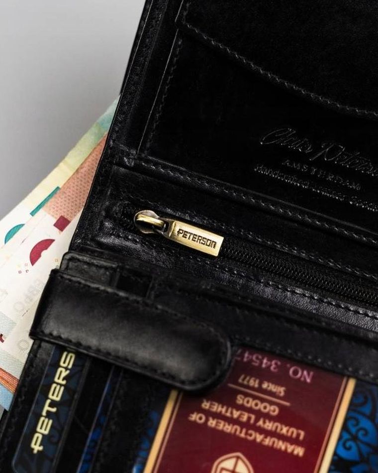 Portfel, czarny, skórzany, Peterson