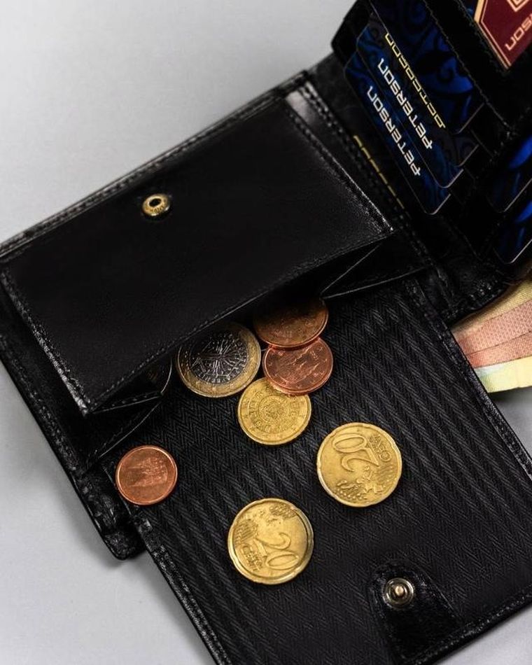 Portfel, czarny, skórzany, Peterson