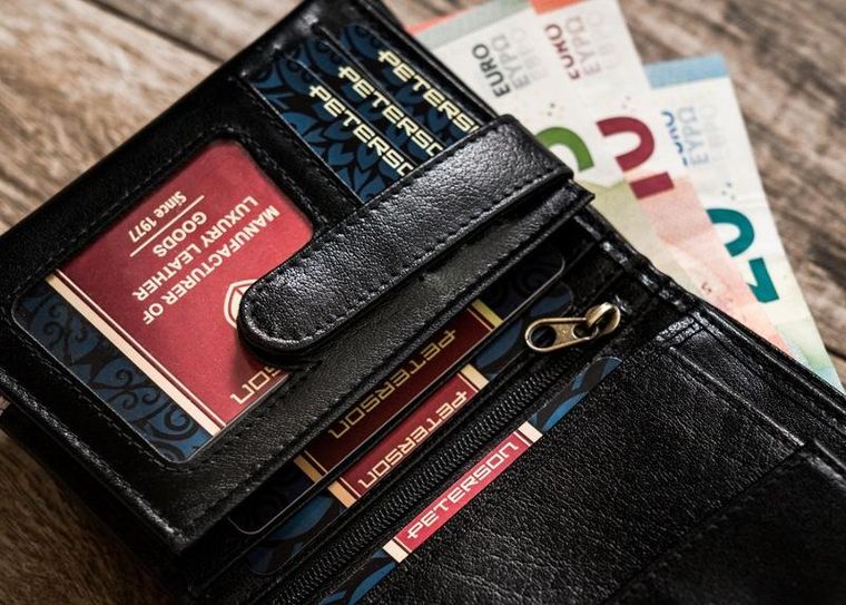 Portfel, czarny, skórzany, Peterson