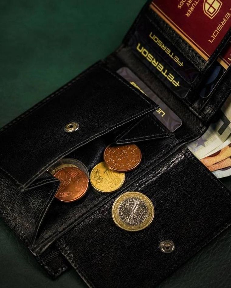 Portfel, czarny, skórzany, Peterson