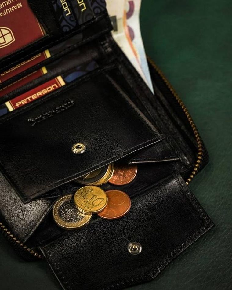 Portfel, czarny, skórzany, Peterson