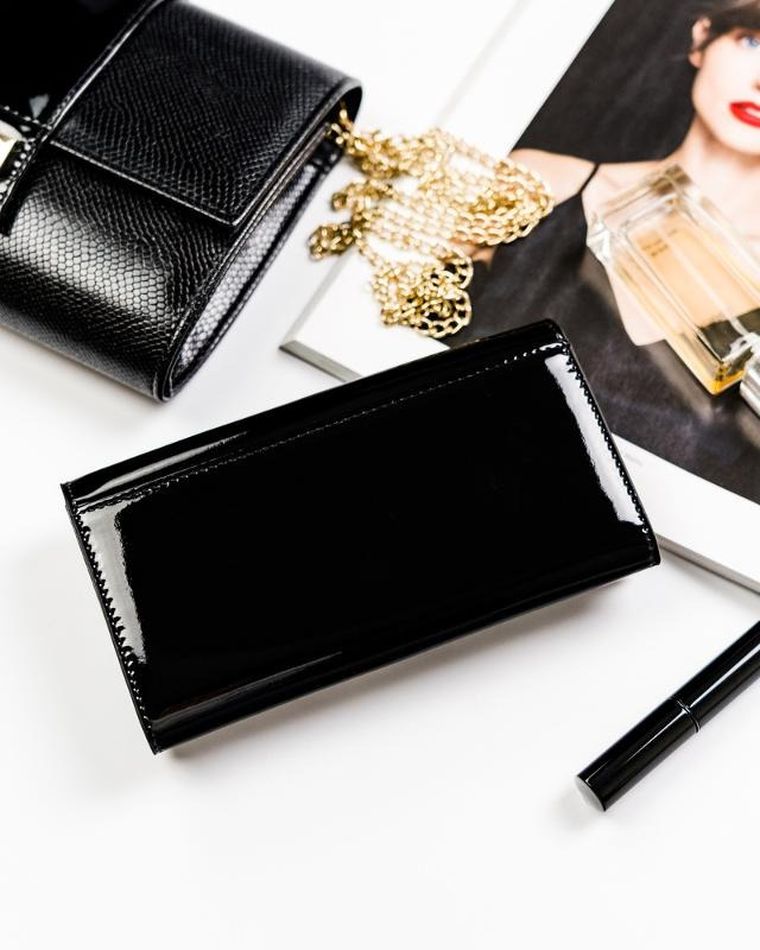 Portfel, czarny, skórzany, Peterson