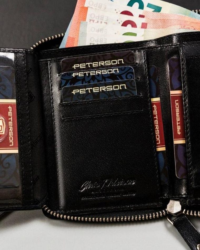 Portfel, czarny, skórzany, Peterson