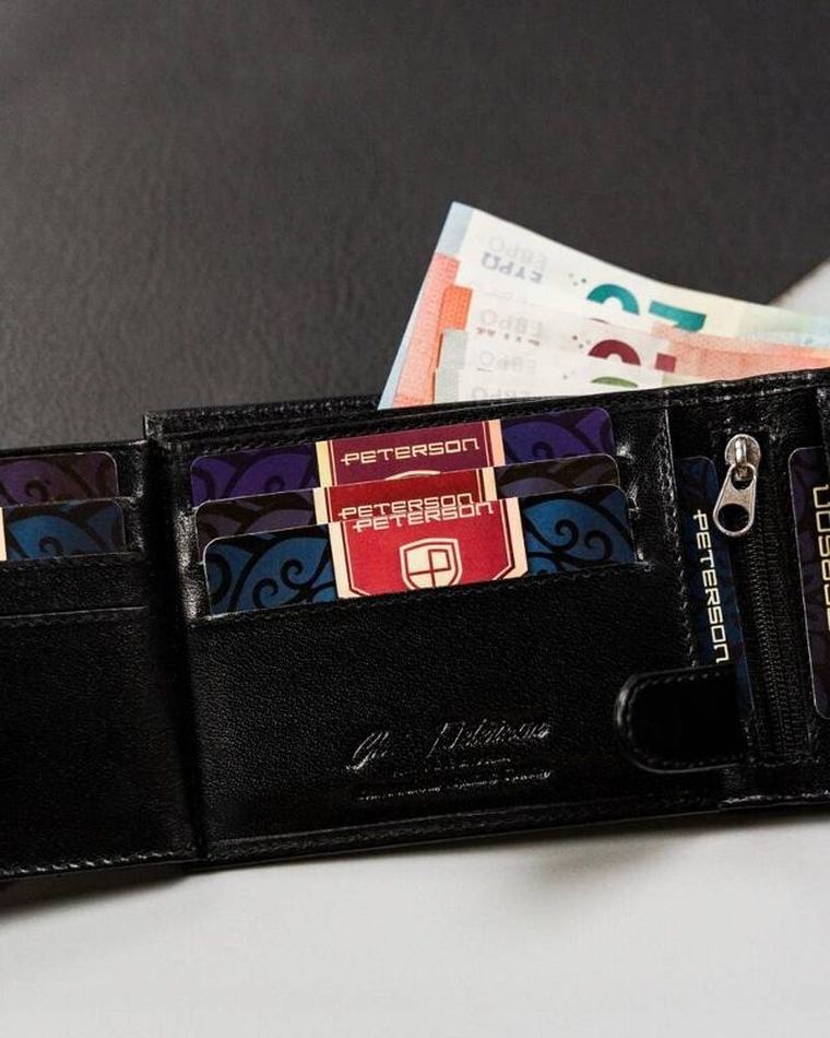 Portfel, czarny, skórzany, Peterson