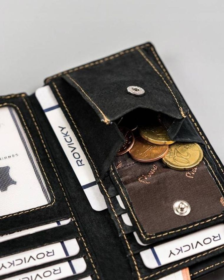 Portfel, czarny, skórzany, Pierre Cardin