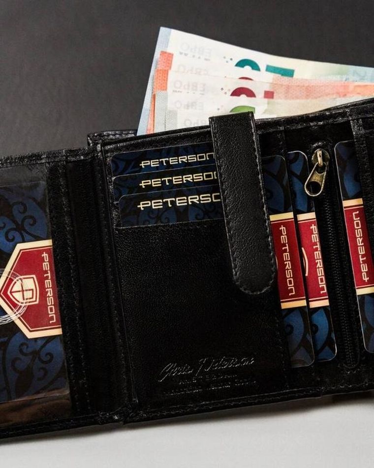 Portfel, czarny, skórzany, RFID, Peterson