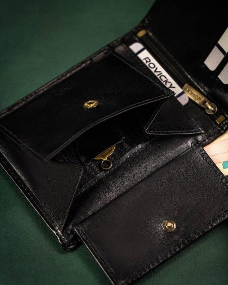 Portfel. czarny, skórzany, RFID, Rovicky