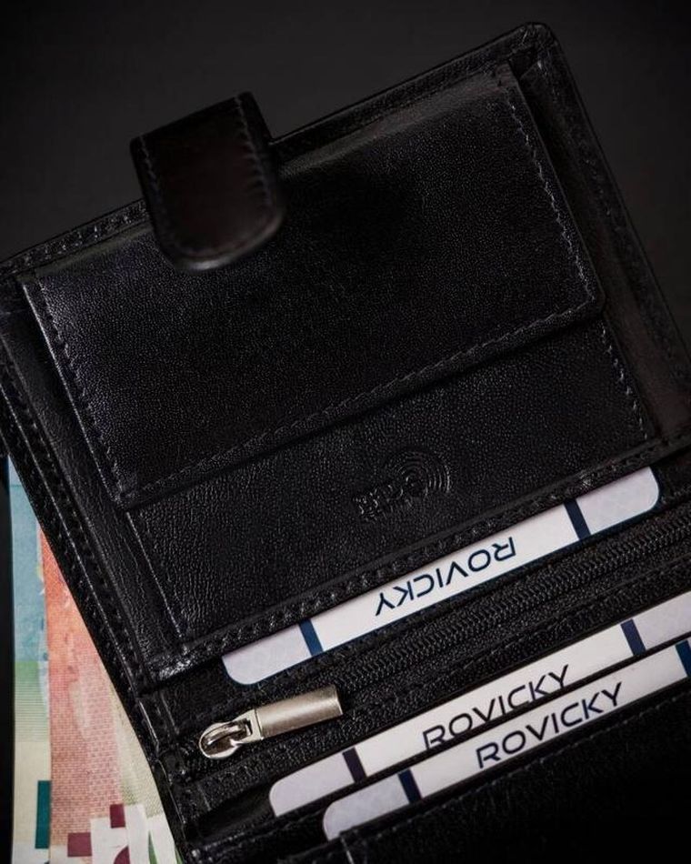 Portfel, czarny, skórzany, RFID, Rovicky