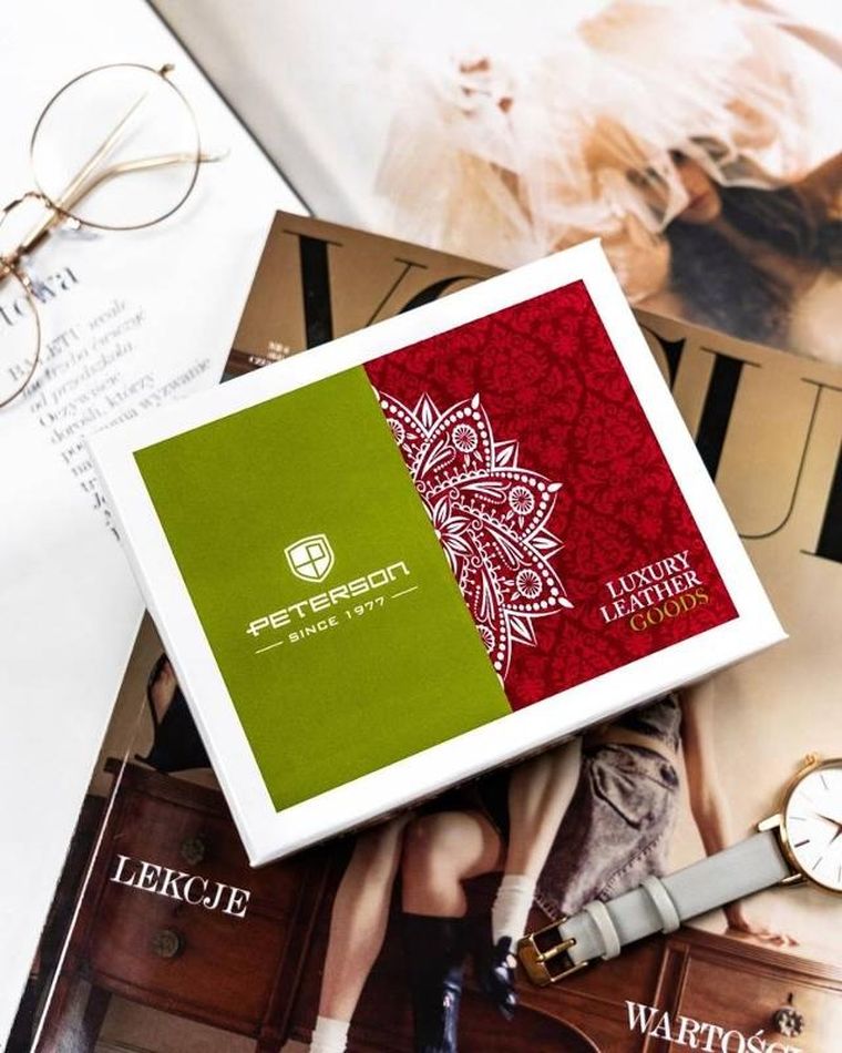 Portfel, czerwony, skórzany, Peterson