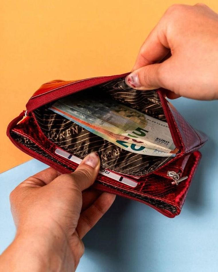 Portfel, czerwony, skórzany, RFID, Lorenti