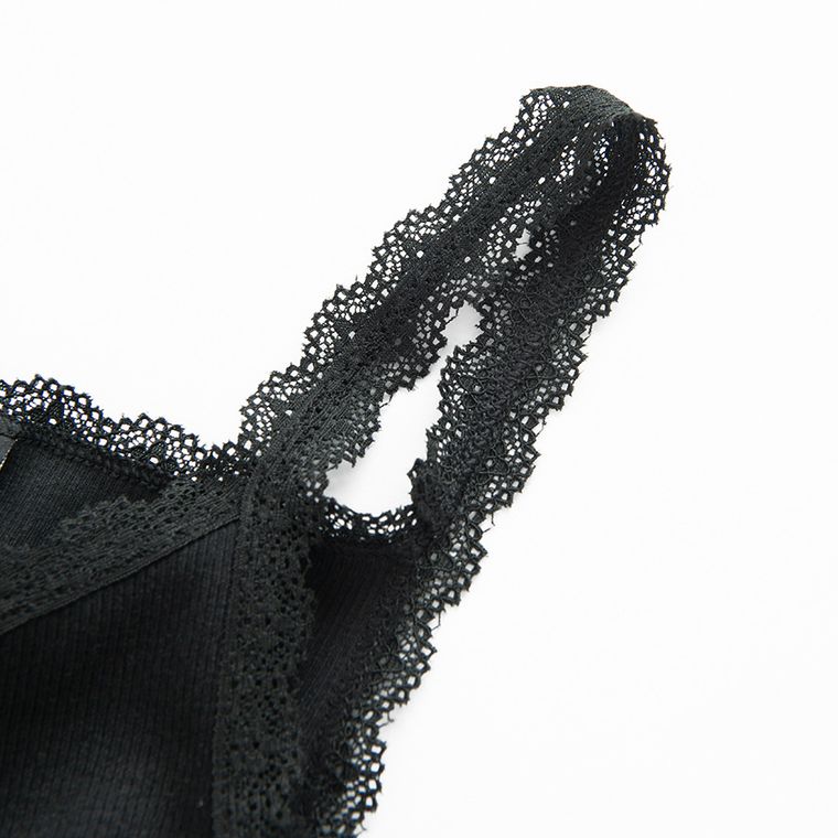 Prążkowany top z domieszką modalu NOWEAR