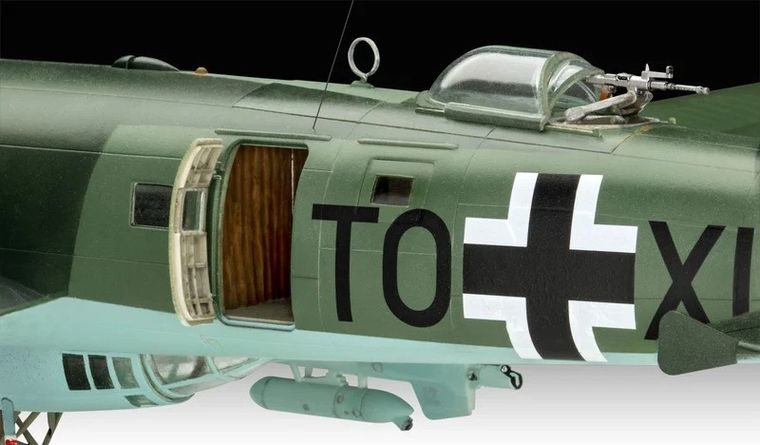 Revell, Focke-Wulf Fw 200 C-5/C-8, model szybowca do składania, 1:72
