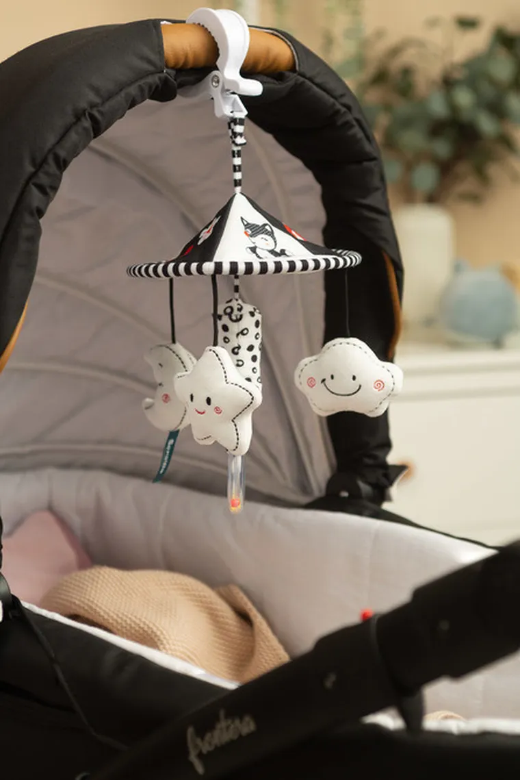 Sensillo, Black&White, karuzela do wózka, gwiazdka