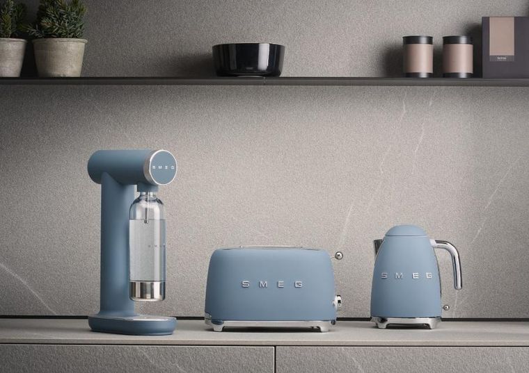 Smeg, czajnik elektryczny, KLF03SBMEU