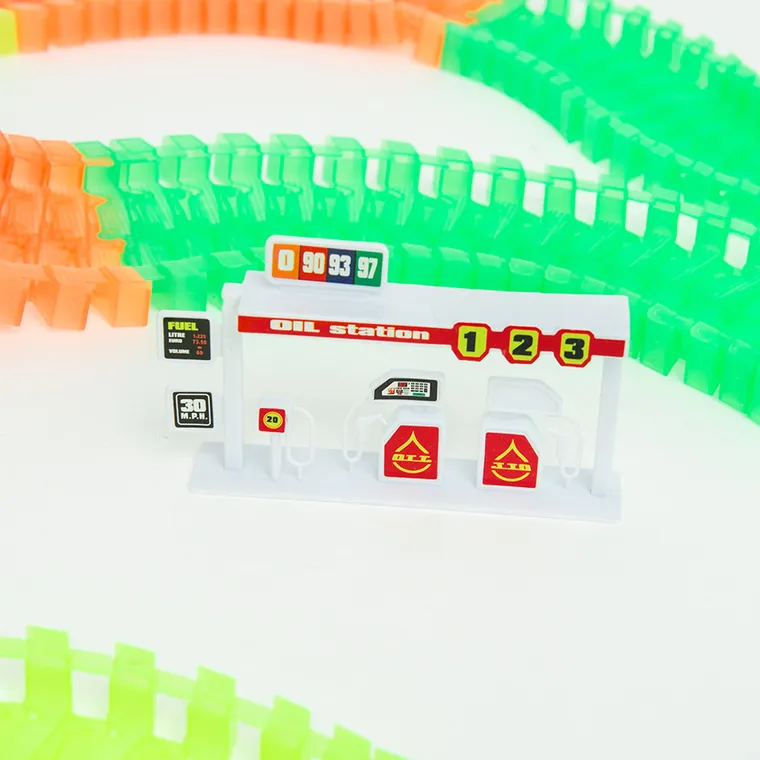 Smiki, Magic Tracks, elastyczny tor samochodowy z pojazdem, 528 elementów