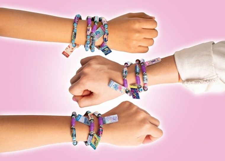 Sticki Rolls, Bransoletki z rolkami, kapsuła z naklejkami kolekcjonerskimi, 50 elementów