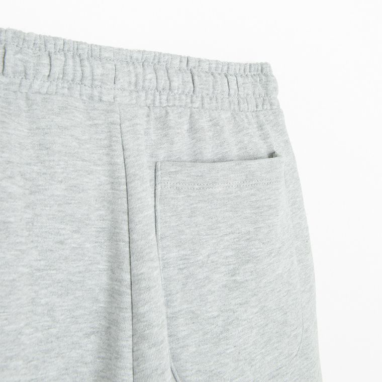Szare spodnie dresowe o kroju baggy NOWEAR
