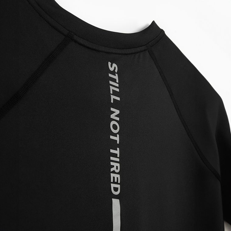 T-shirt treningowy z technologią Cool Dry NOWEAR