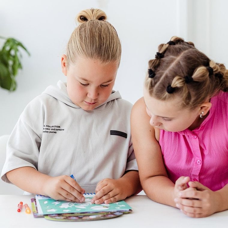 Totum, Lilo i Stitch, kreatywny szkicownik z naklejkami i akcesoriami