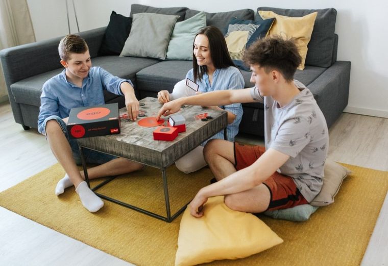 Trefl, Ego, gra towarzyska