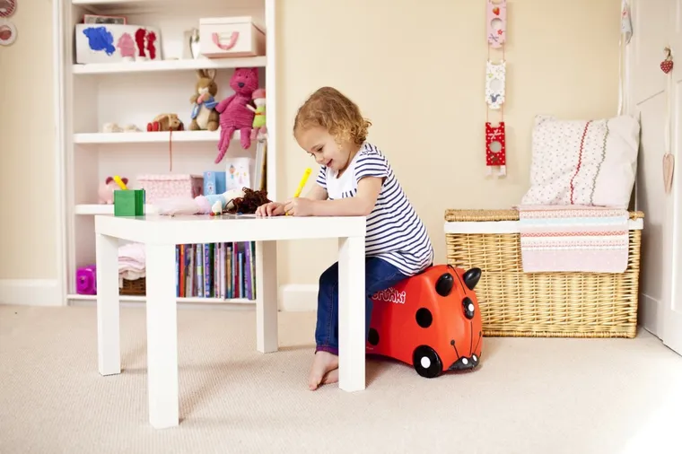 Trunki, Harley Biedronka, jeżdżąca walizeczka