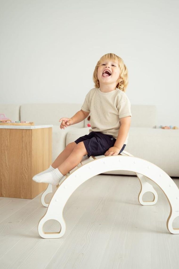 tupti.wood, 3w1: mały bujak montessori + mała zjeżdżalnia, chmurki + blat, szary