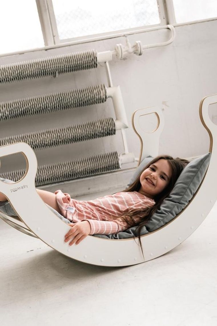 tupti.wood, poduszka do bujaka montessori, materac do dużego bujaka, szary