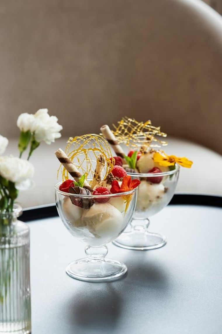 Vialli Design, pucharek do deserów z podwójną ścianką, Amo, 250 ml, 2 szt.