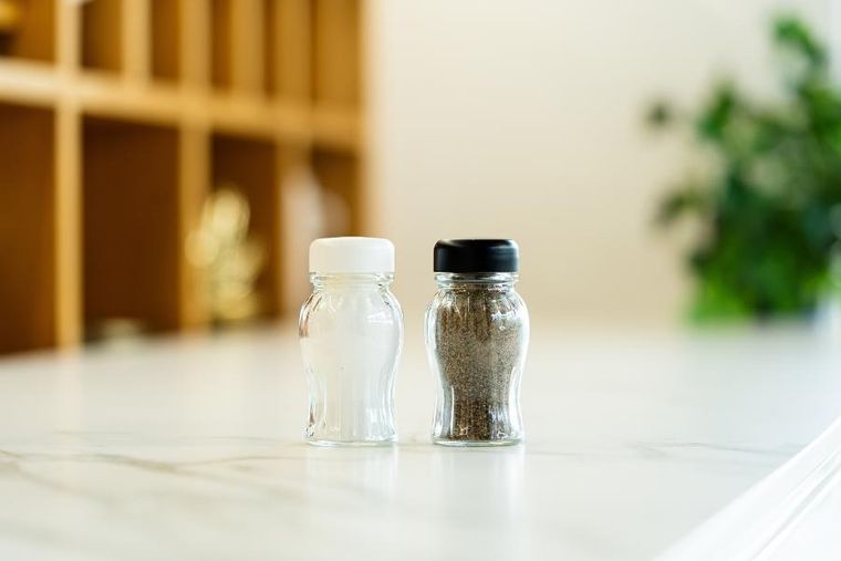 Vialli Design, słoiczki na przyprawy, Vilagio, 12 białe + 12 czarne