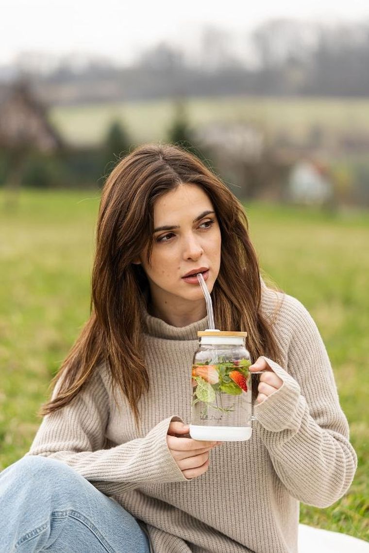 Vialli Design, słoik ze słomką, 600 ml, biały Fuori