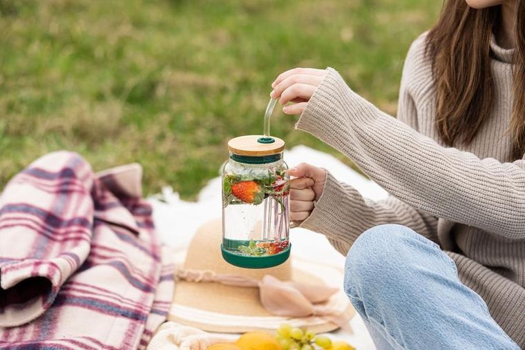 Vialli Design, słoik ze słomką, 600 ml, zielony Fuori