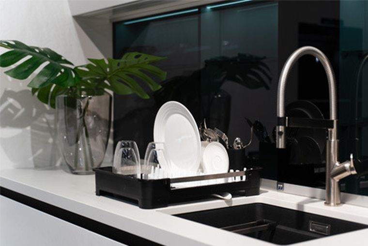 Vialli Design, Soho, ociekacz na naczynia, czarny