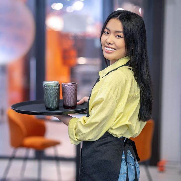 Vilde, taca kelnerska antypoślizgowa, czarna, 35 cm